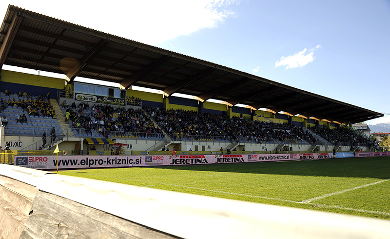 Tribuna