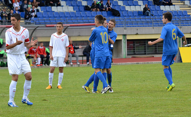 06_veselje1_an11052013.jpg