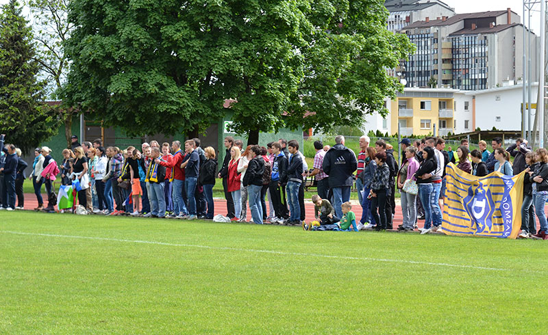 gledalci_gr12052013.jpg