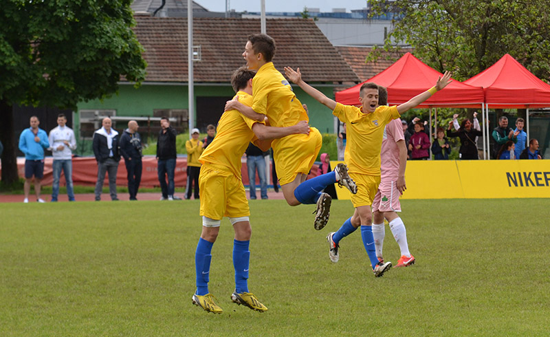 veselje3_gr12052013.jpg