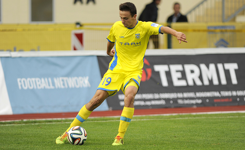 Nemanja Maksimović