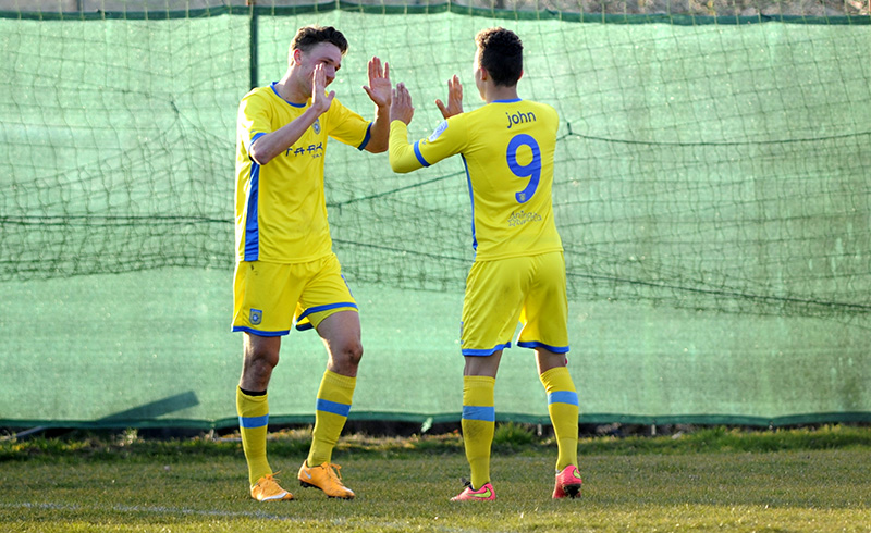 Matej Podlogar in Jorrin John