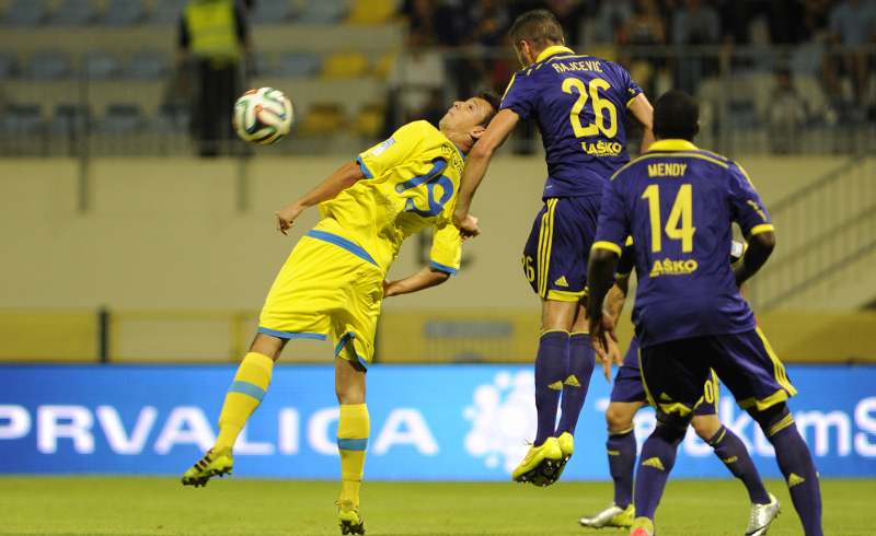 Nemanja Maksimović