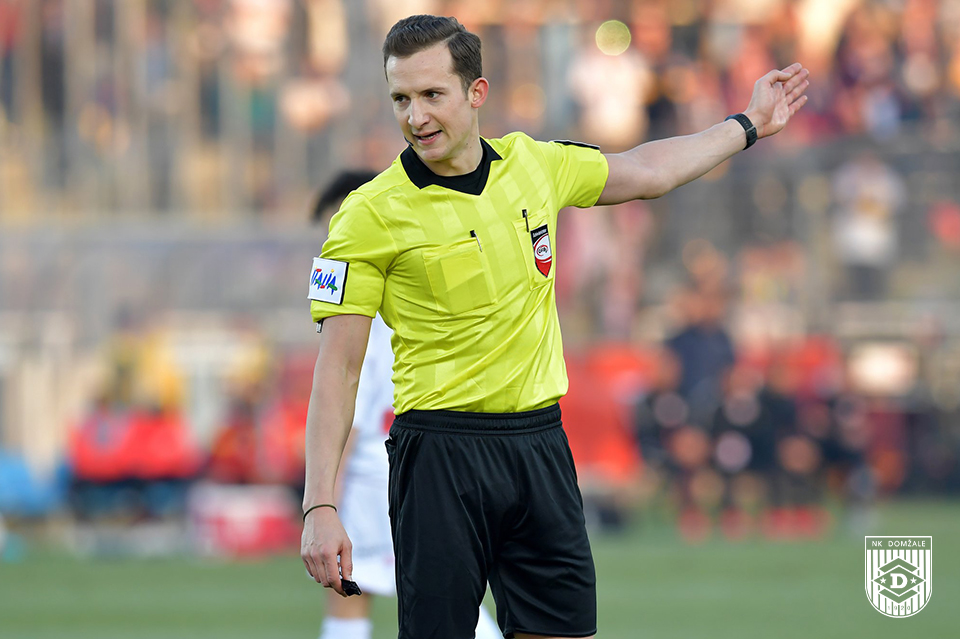 GlavniSodnikDomzaleSwift