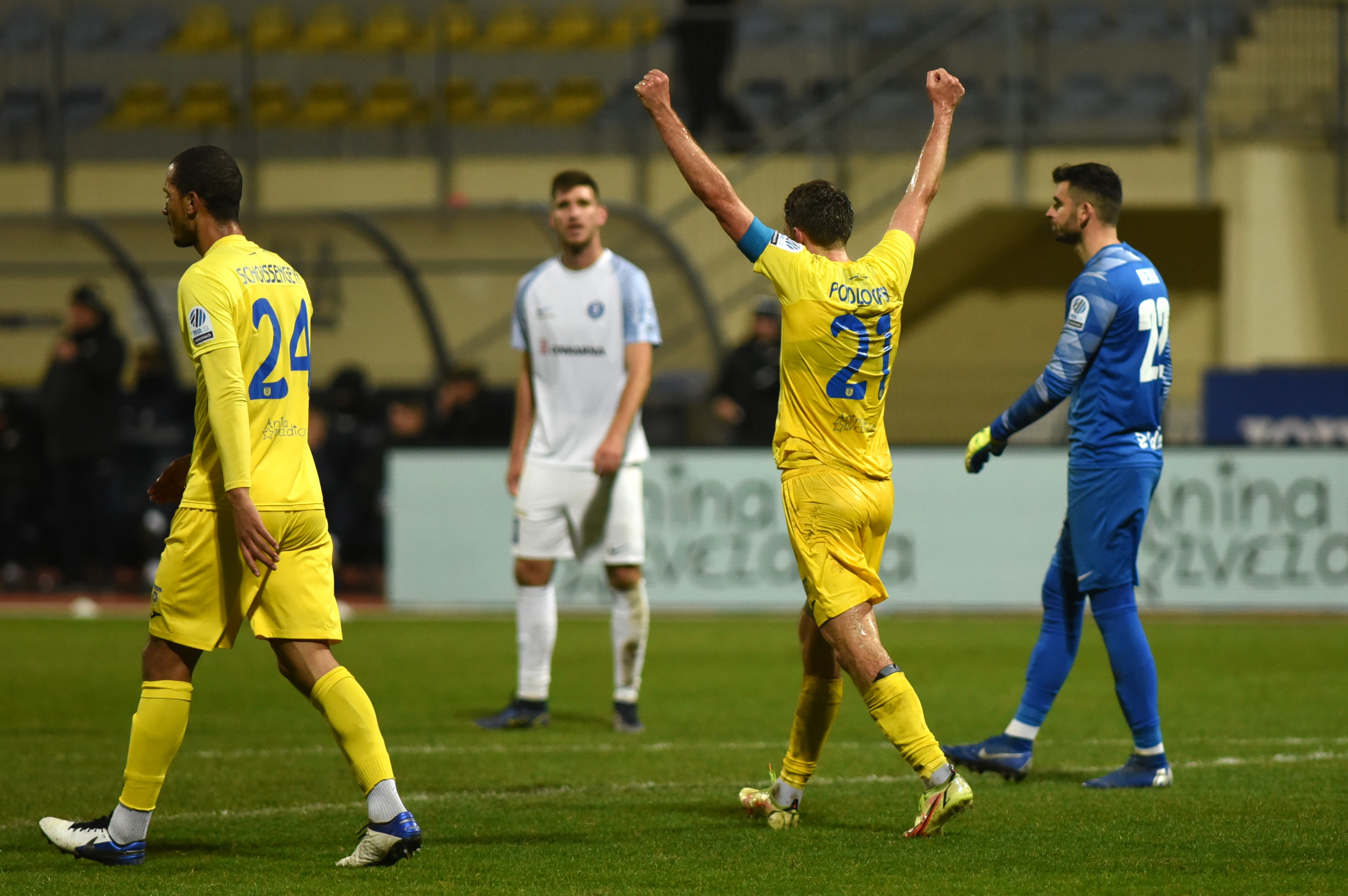 DSC 75861